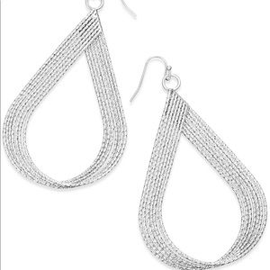 BRAND NEW STATEMENT EARRINGS